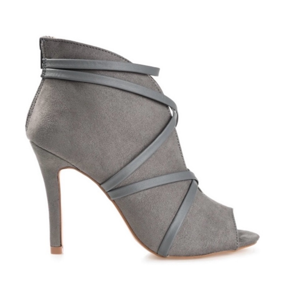 NWT Journee Collection Samara Strappy Open Toe Bootie Gray Women’s Size 10